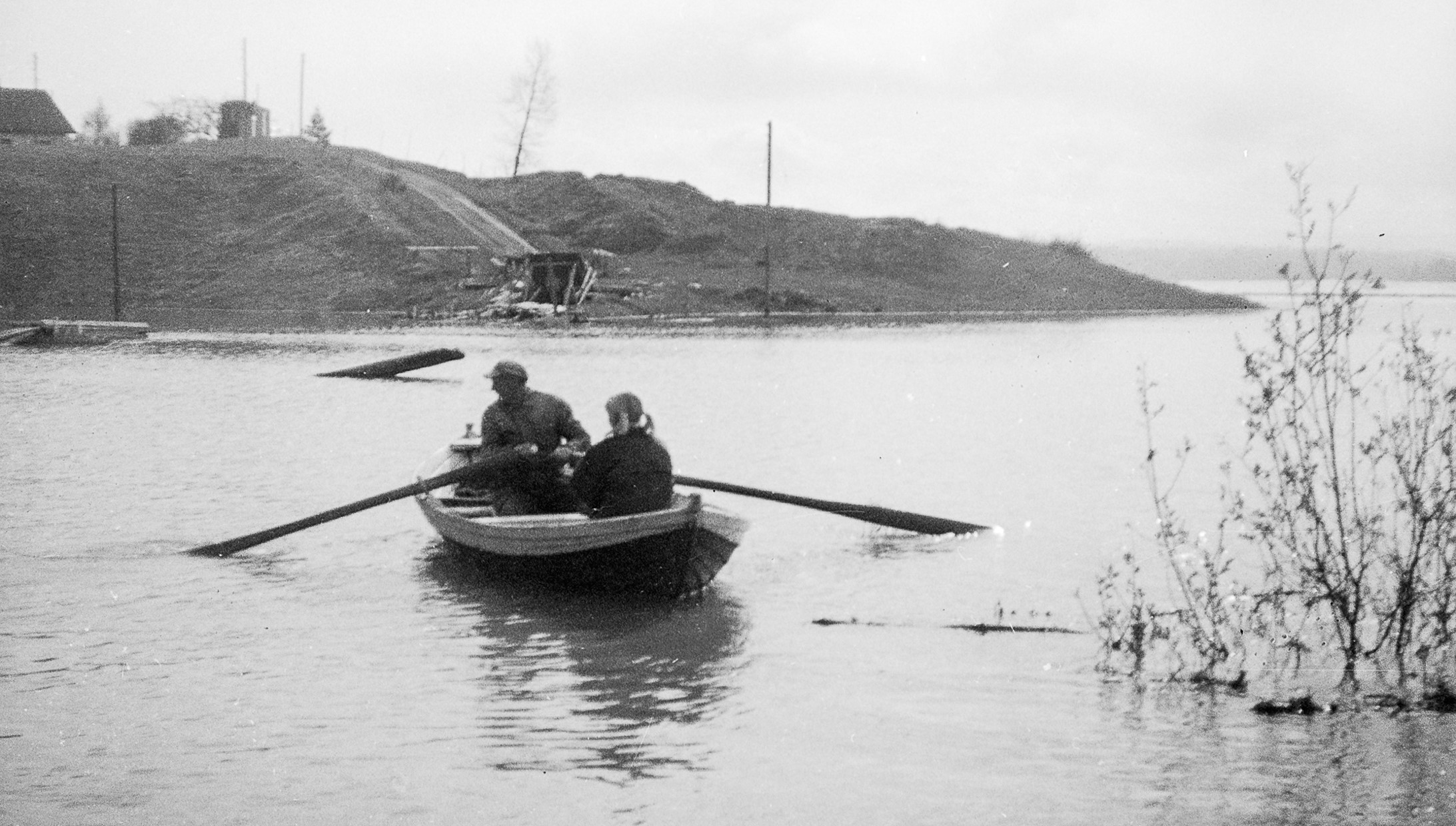 Artikkelbilde til artikkelen JUNI-bildet viser 1966-flommen i Rømua